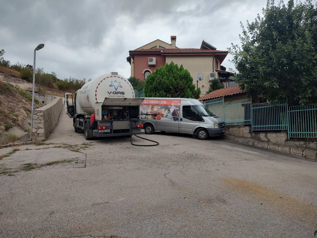 АЙ Енд Джeй Груп EООД